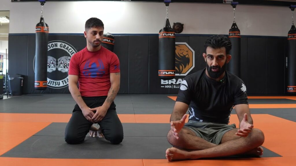 3 closed guard Bravé MMA And Fitness